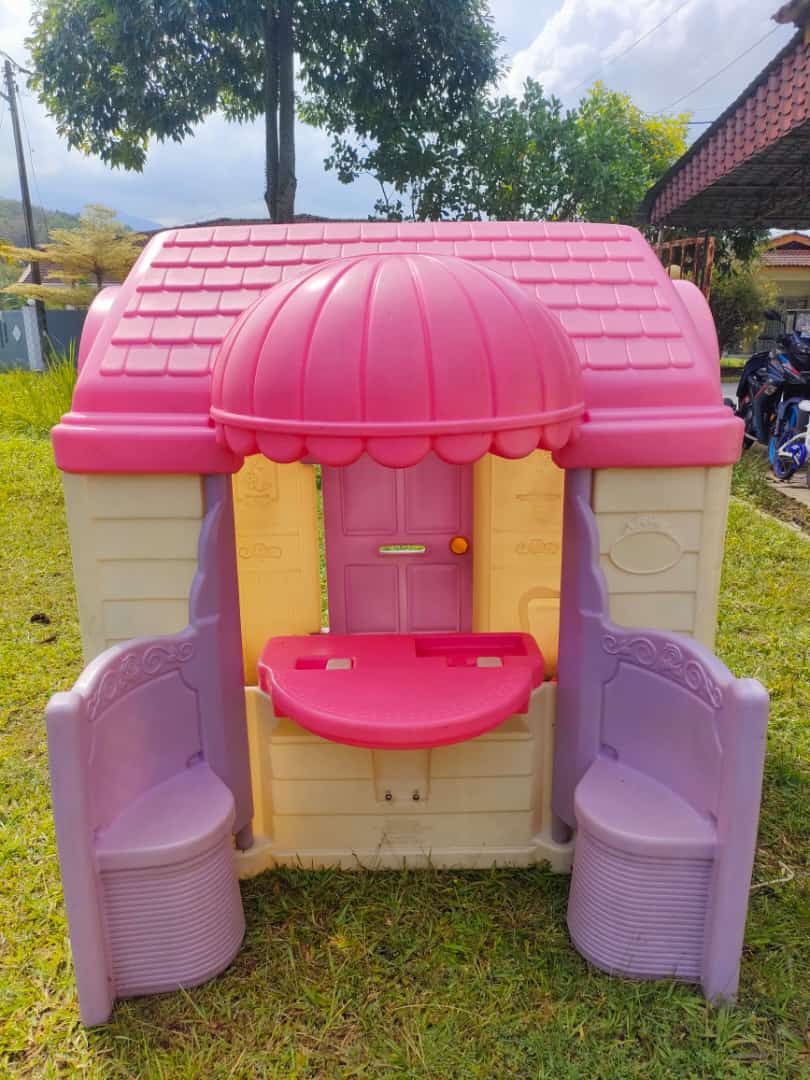 Fisher price shop playhouse