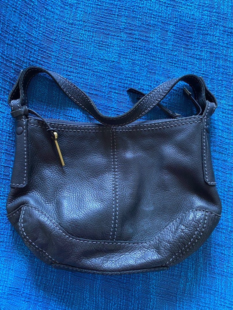 Fossil bags, Women's Fashion, Bags & Wallets, Shoulder Bags on Carousell