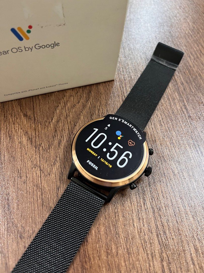 Julianna gen 5 hotsell display smartwatch ftw6036