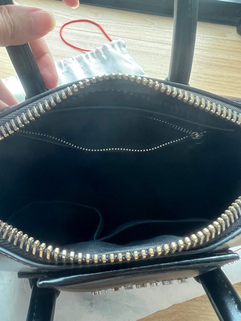 Givenchy Handbags & Purses With | semashow.com
