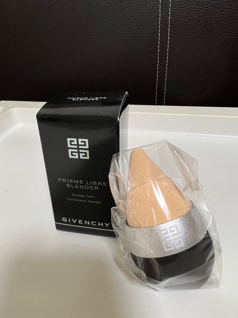Givenchy Beauty Blender, Beauty & Personal Care, Face, Makeup on Carousell