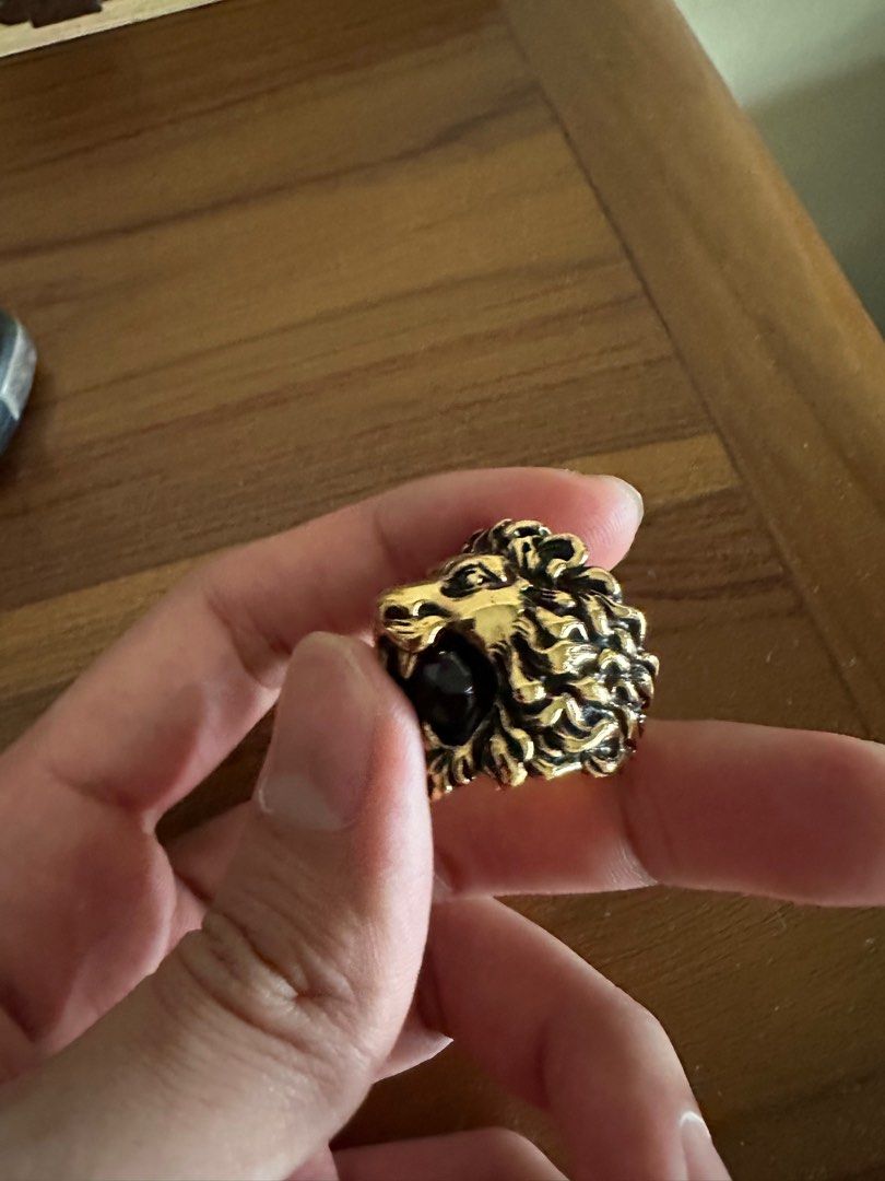 Mens gucci discount lion ring