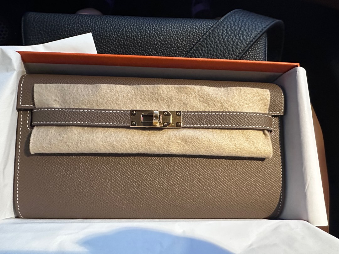 Kelly togo wallet best sale price