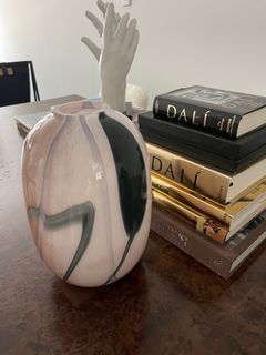 HM Vase