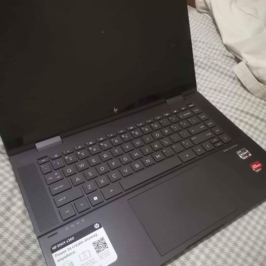 HP Envy X360 15.6 Touchscreen Ryzen 5 5625U 16GB RAM 512GB SSD