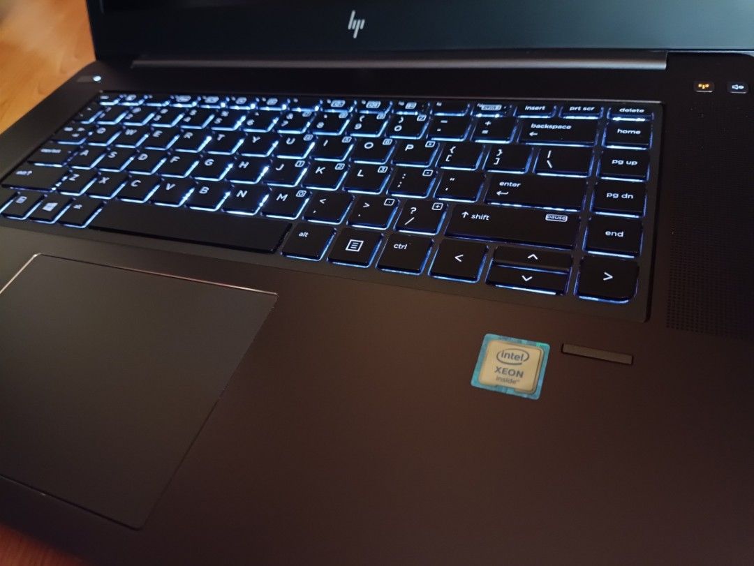 Xeon搭載HP ZBookStudio 超強力薄型Windows10 32GB-