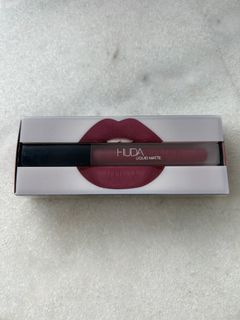 Huda beauty liquid matte