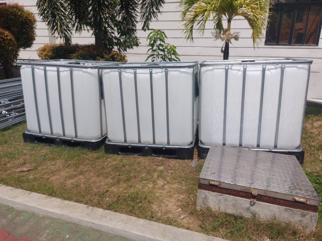 IBC TANK (Category: Construction Tools & Equipment) located in Quezon City. Submitted by EuansHP.EZundergarments (Listing ID 1217220641, Image 1). Description: Storage water tanks 1000 liters intermediate bulk container with stabilized polycage & outlet value 1000 L 120 x 100 x 116 cm Food Grade IBC tank .