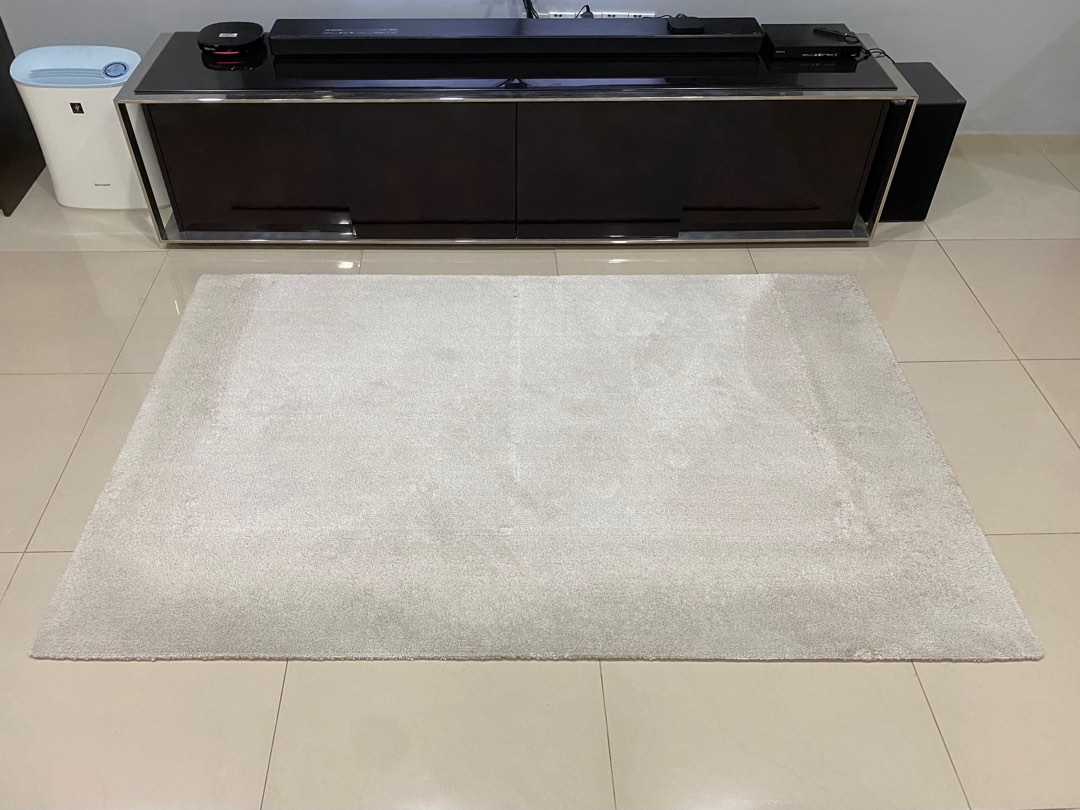 IKEA Low Pile Rug Tyvelse, Furniture & Home Living, Home Decor, Carpets, Mats & Flooring on