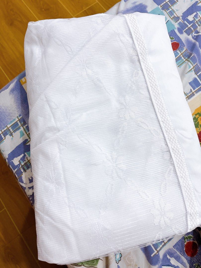 Japan White Futon Cover (Category: Bedding & Towels) located in Cabuyao City. Submitted by charwelle (Listing ID 1217226867, Image 2). Description: Japan source Super white and Quality Futoncover size:150 x 210.
