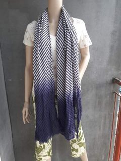 LEVI'S cotton scarf/ stole/ muffler
