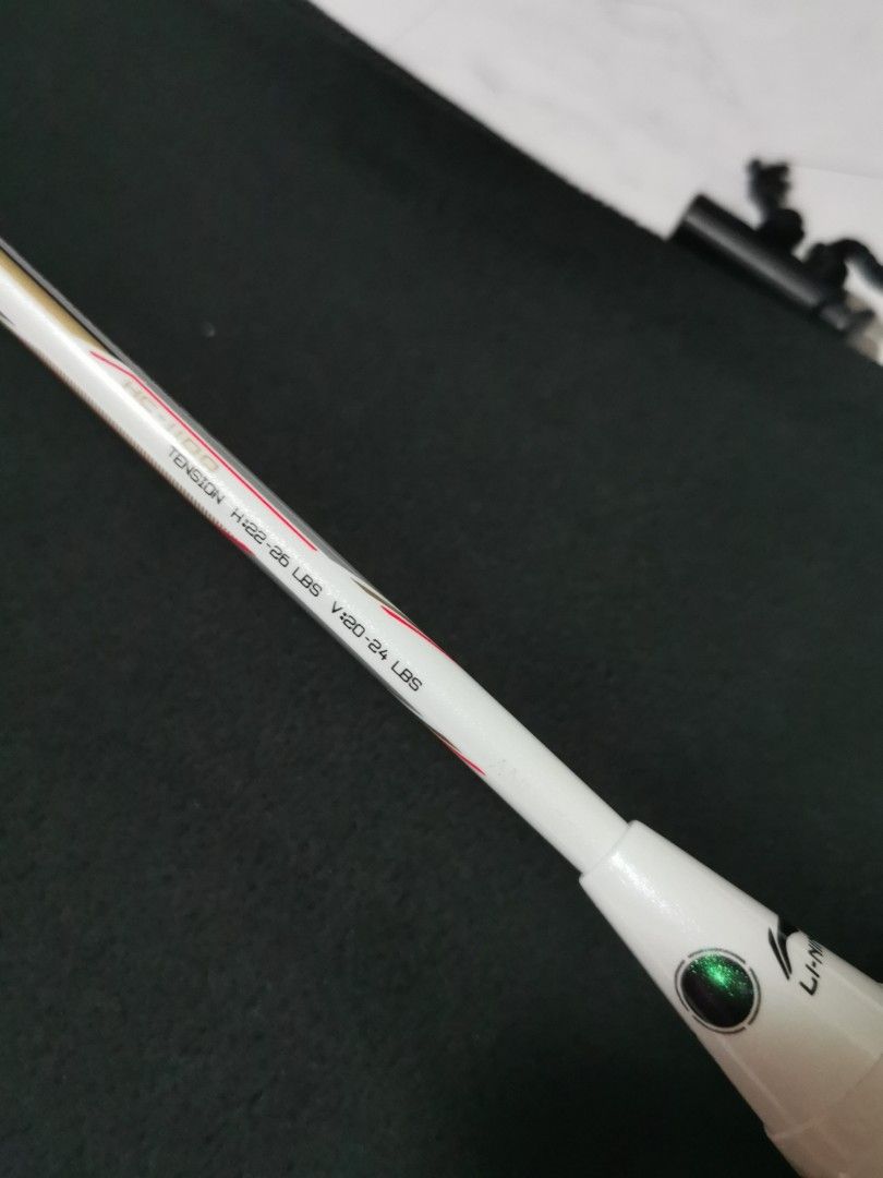 Li Ning HC1100 High Carbon 1100 LiNing Badminton Racket, Sports