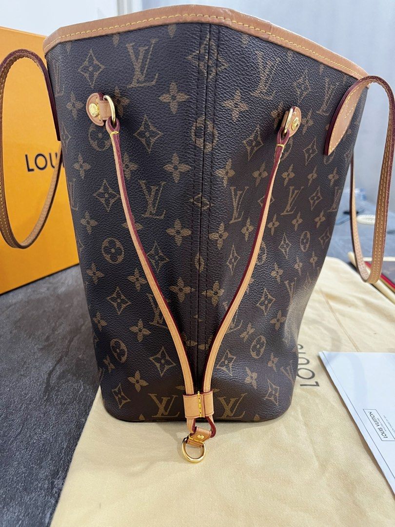Louis Vuitton LV Neverful Neverfull MM PM GM Pink Interior Men's  Women'sTote/Shoulder/Pouch/Handcarry/Travel/Laptop/Diaper/Weekend Bags,  Luxury, Bags & Wallets on Carousell