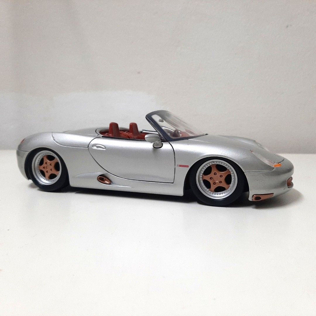 Maisto 1/18 Porsche boxster