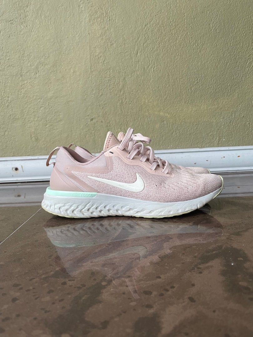 Nike Odyssey React Womens