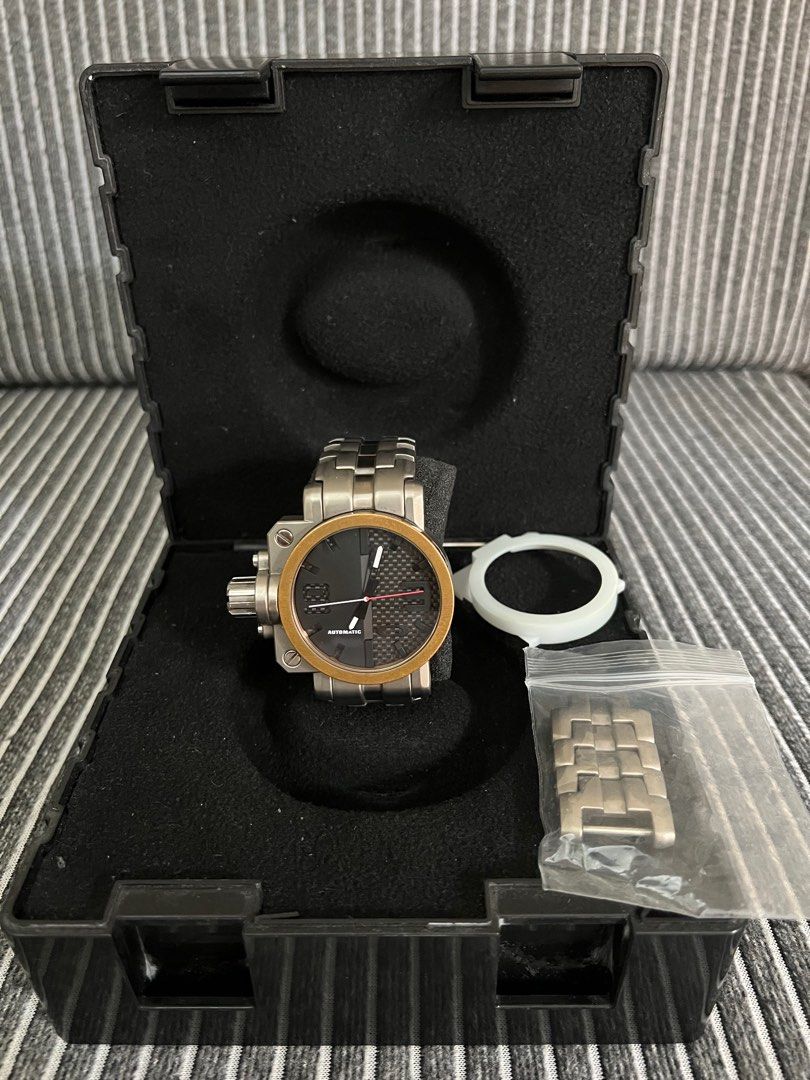 Oakley Watch, Men's Fashion, Watches & Accessories, Watches on Carousell