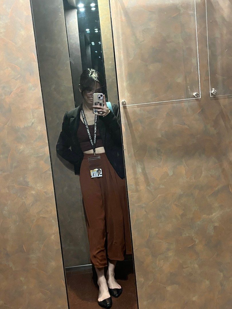 Office Set (Category: Sets or Coordinates) located in Pasay City. Submitted by alierv (Listing ID 1217255705, Image 1). Description: Pants - 80 (stretchable) Top - 50 xs blazer - 350 Set + blazer - 400.