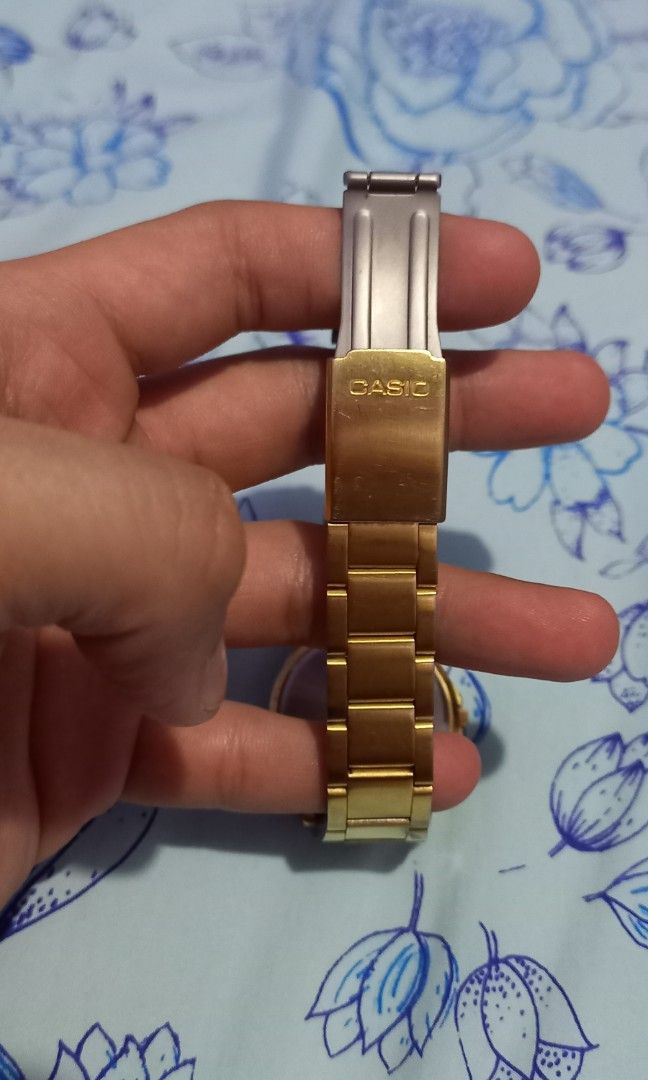 original-casio-gold-watch-1330-mtp-1130-on-carousell
