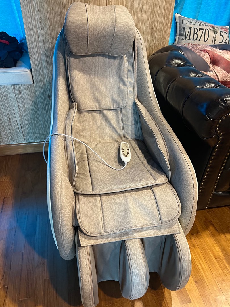 Oto quantum top massage chair