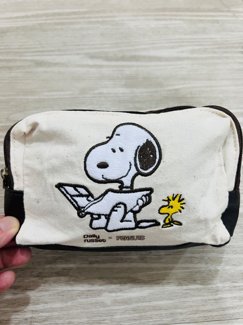 Peanuts snoopy pouch, Women's Fashion, Bags & Wallets, Purses & Pouches ...