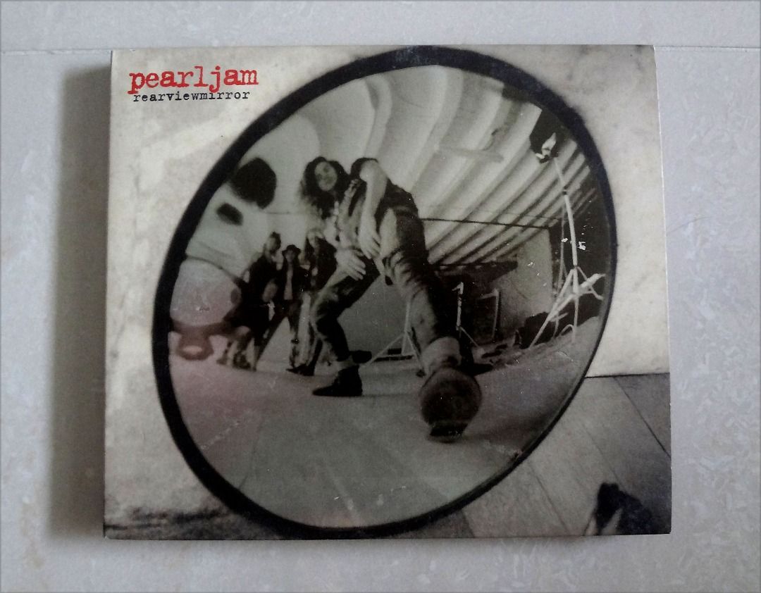 Pearl Jam 2 CD Rearviewmirror Greatest Hits 19912003, Hobbies & Toys
