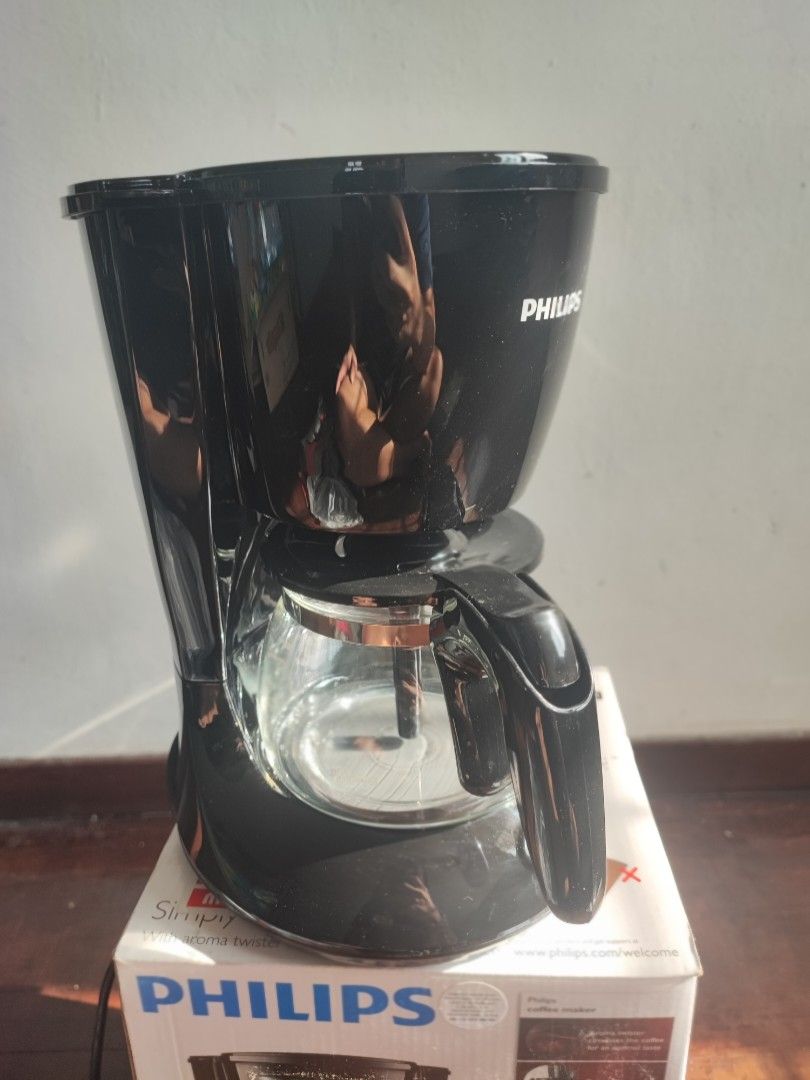 Philips coffee maker HD7431 brand new without warranty, TV & Home