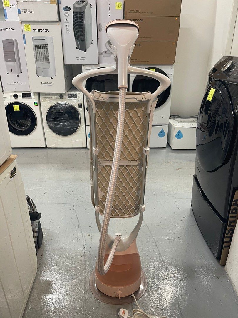 PHILIPS GC552 GARMENT STEAMER (1800W), TV & Home Appliances, Irons