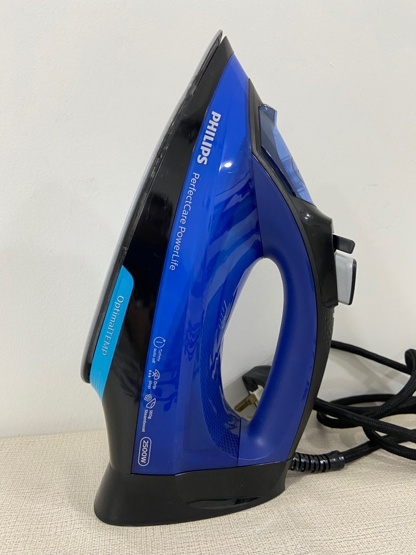 Philips PerfectCare Steam Iron 2500w, TV & Home Appliances, Irons