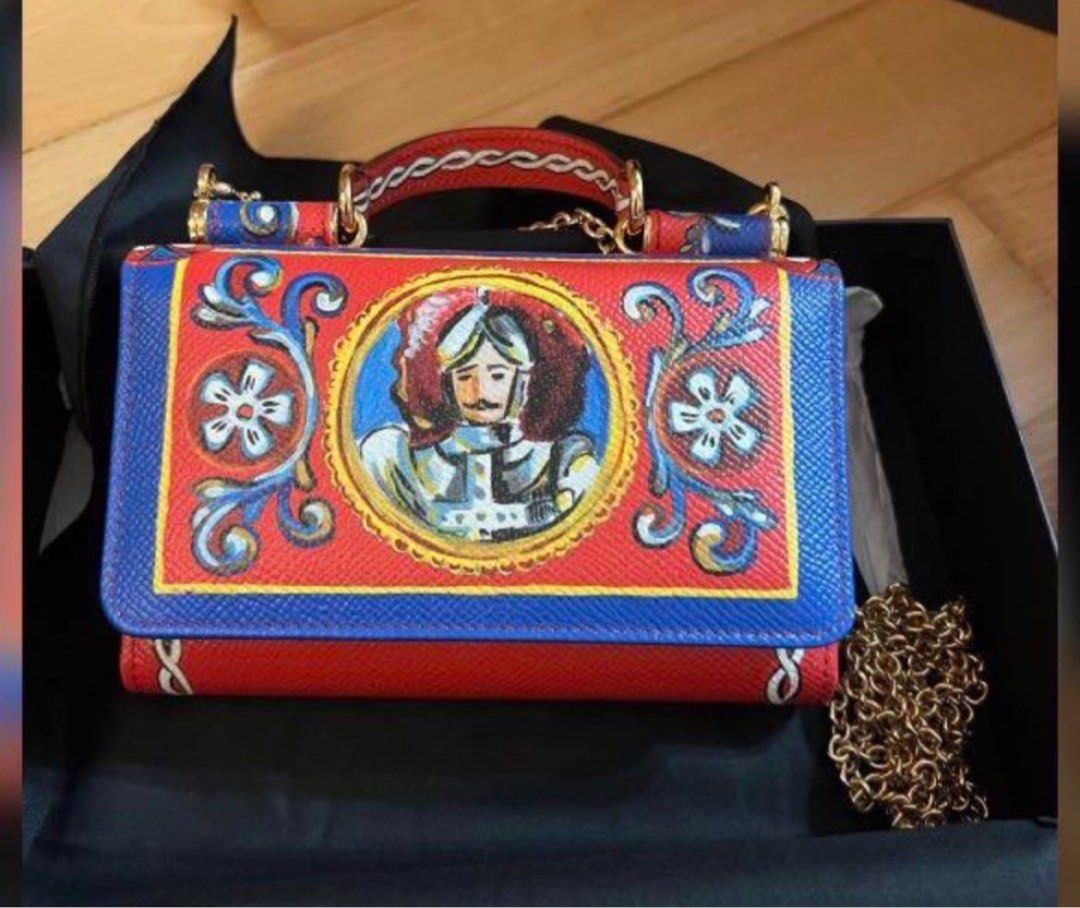 Rare Dolce Gabbana D G dauphine wallet on chain WOC