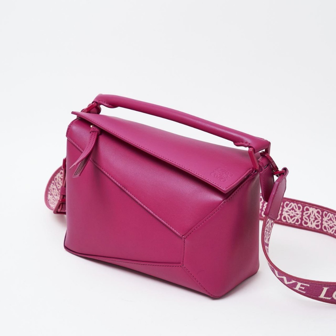 LOEWE Satin Calfskin Small Puzzle Edge Bag Ruby Red Glaze 1301301