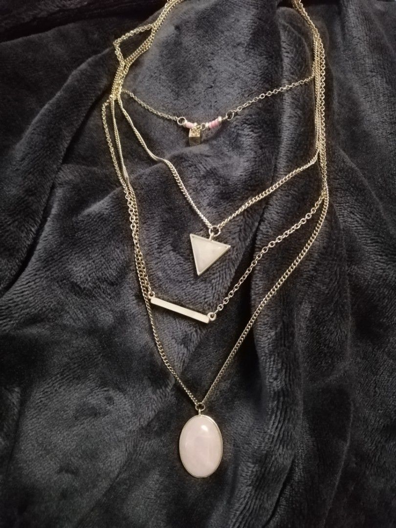 Rose quartz layered necklace deals