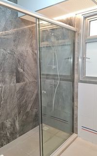 Shower Screen 1 Fix 1 Sliding