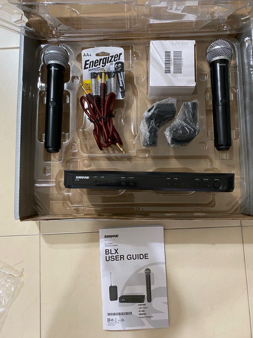 Shure BLX 288 2 Channel wireless microphone UHF dual microphone, Audio ...