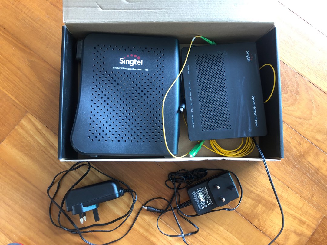 Singtel Router, Computers & Tech, Parts & Accessories, Networking on ...