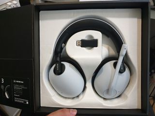 Sony H9 noise cancelling headphone