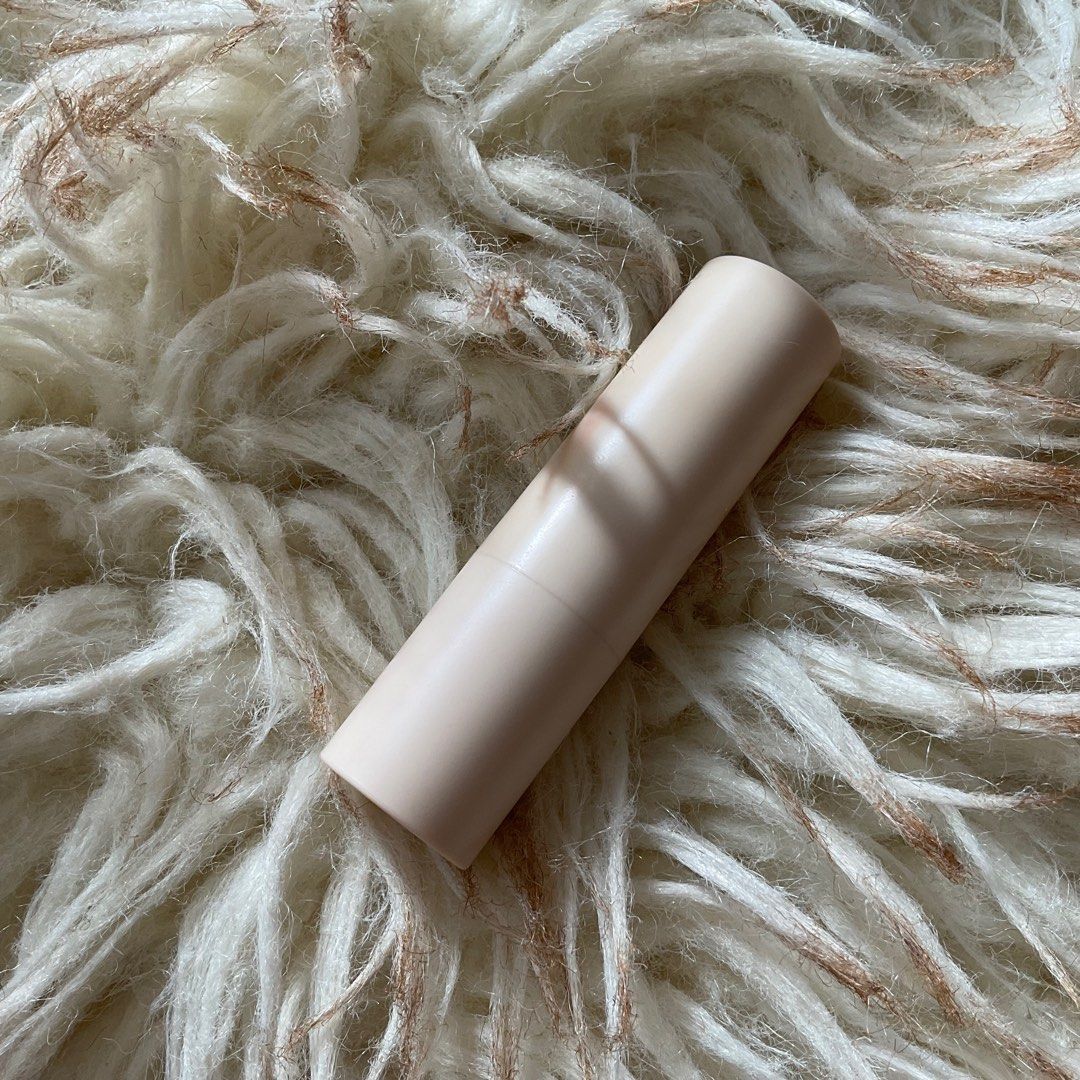 SUNNIES FACE Fluffmatte in On Repeat (Category: Makeup) located in Manila. Submitted by mamacitta (Listing ID 1217221570, Image 3). Description: • 70-80% content • barely used this shade.