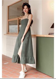 Tara Tiered Midi in Muted Forest ( size s )