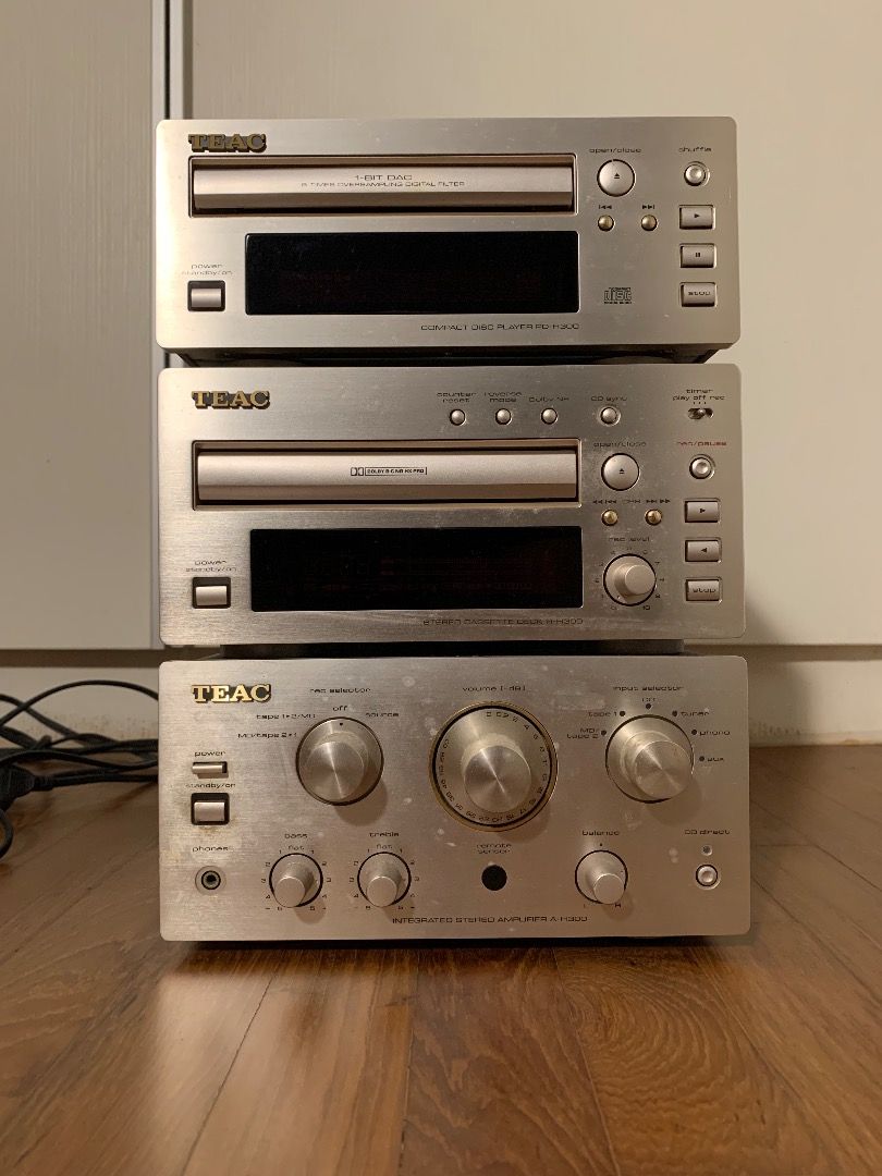 TEAC compact stereo broken, Audio, Other Audio Equipment on Carousell