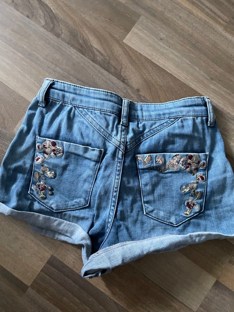Topshop ashley ripped boyfriend shorts sale