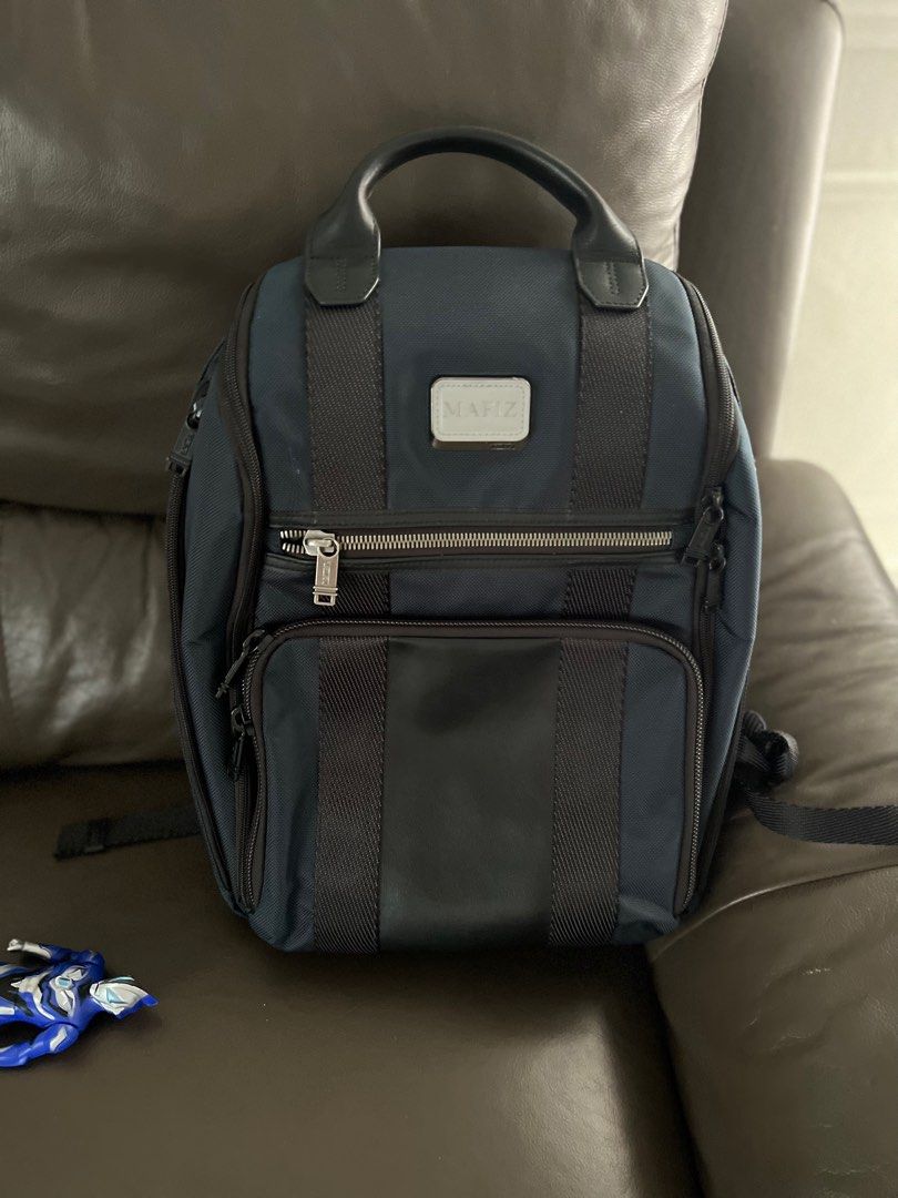 Tumi bag pack, Women's Fashion, Bags & Wallets, Crossbody Bags on