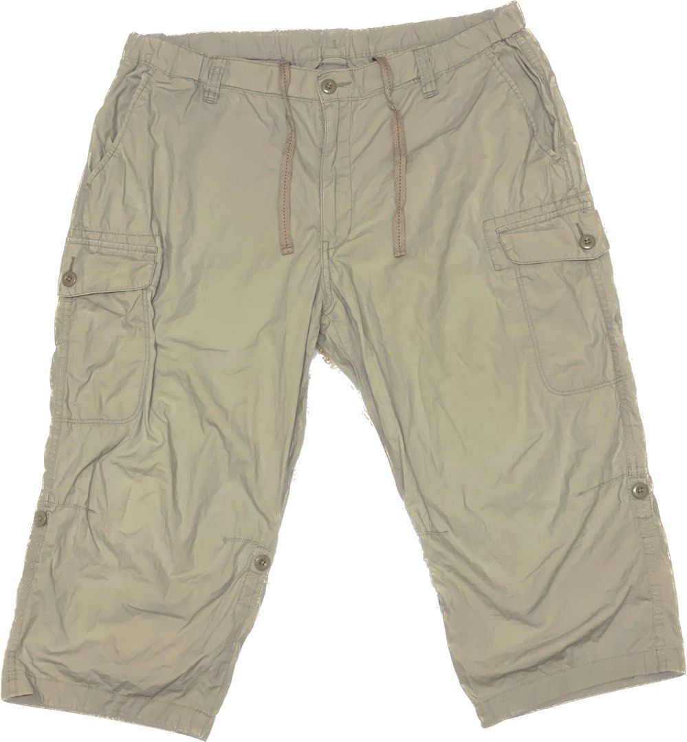 Uniqlo 3 quarter cargo pants, Men's Fashion, Bottoms, Shorts on Carousell
