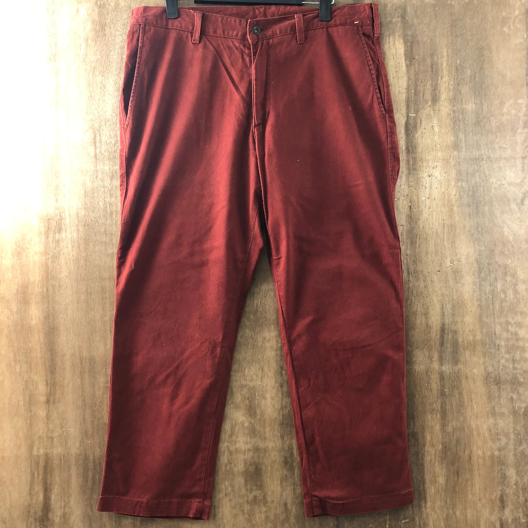Uniqlo Casual Brown Pants, Men's Fashion, Bottoms, Trousers on Carousell