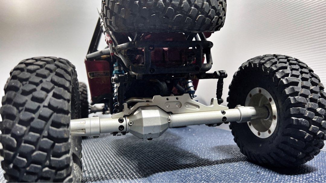 Axial RR10 Bomber Upgrade Parts – Aluminum Front Gear Box Mount, 2-Piece Set, Gray Silver