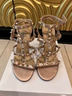 Valentino Rockstud Gold heels