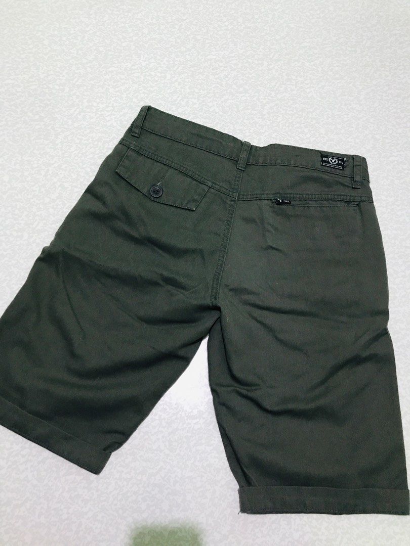 Vice versa short, Men's Fashion, Bottoms, Shorts on Carousell