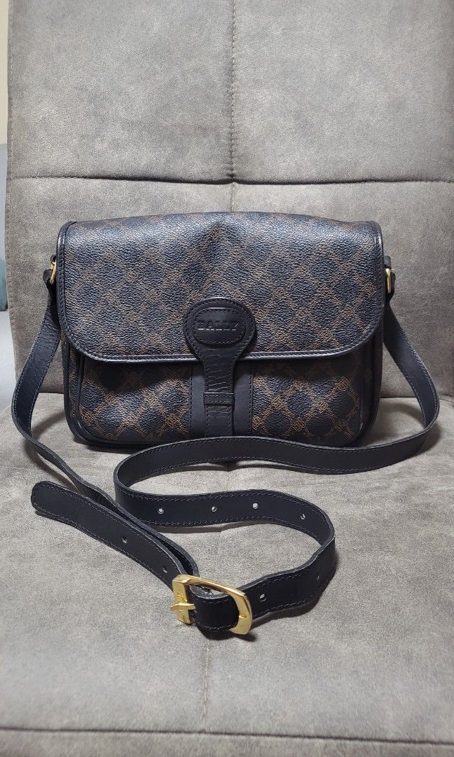 Vintage bally on sale crossbody bag