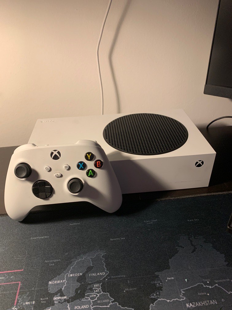 Xbox series S + free item, Video Gaming, Video Game Consoles, Xbox on