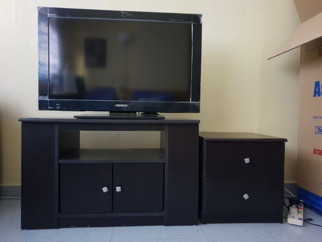 32" Tv Sony Bravia with stand and side table (set), Furniture & Home