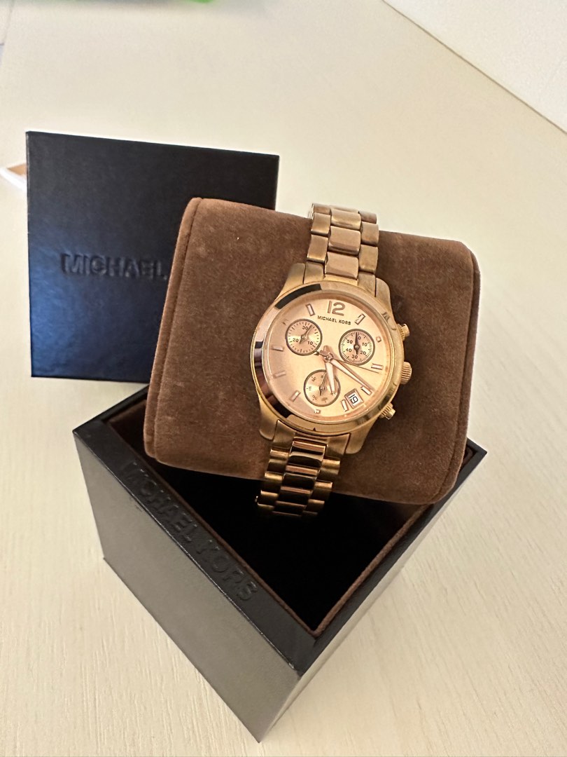 ? MICHAEL KORS ROSE GOLD WATCH, Luxury, Watches on Carousell