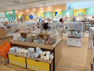 （分類：）位於 。 由 millimetres.2 提交（商品編號 1217429082，圖片 1）。簡介： 。